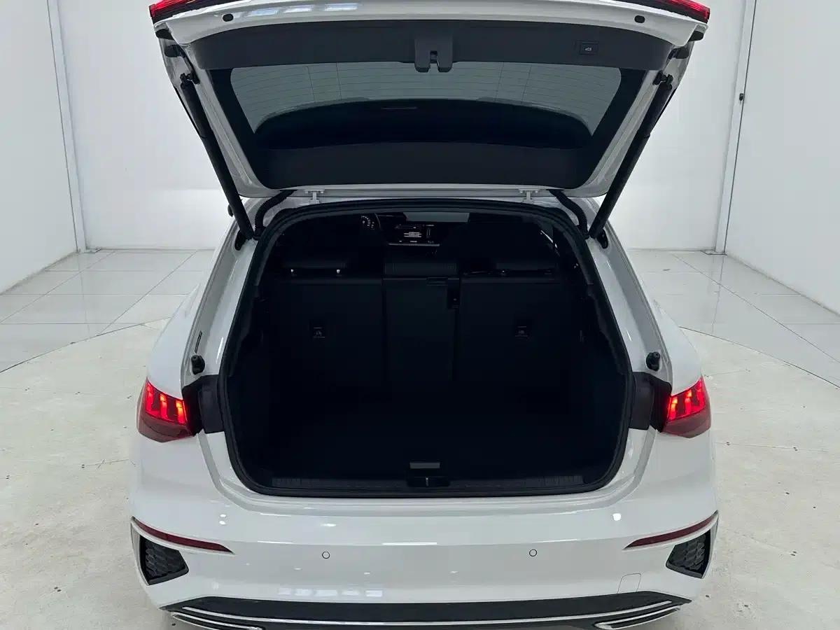 Audi A3 2023 Facelift Sportback 35 TFSI Fashion Sporty Model — миниатюра 15