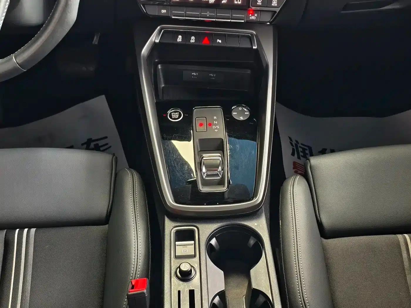 Audi A3 2021 Sportback 35 TFSI Fashion Sport — миниатюра 12