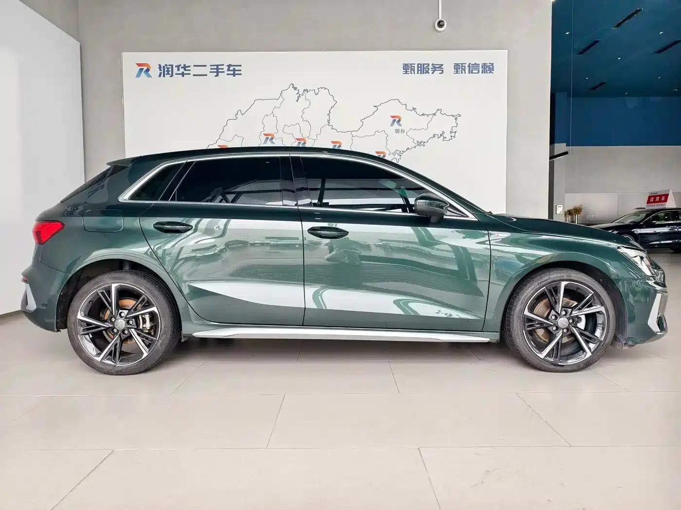 Audi A3 2021 Sportback 35 TFSI Fashion Sport — миниатюра 3