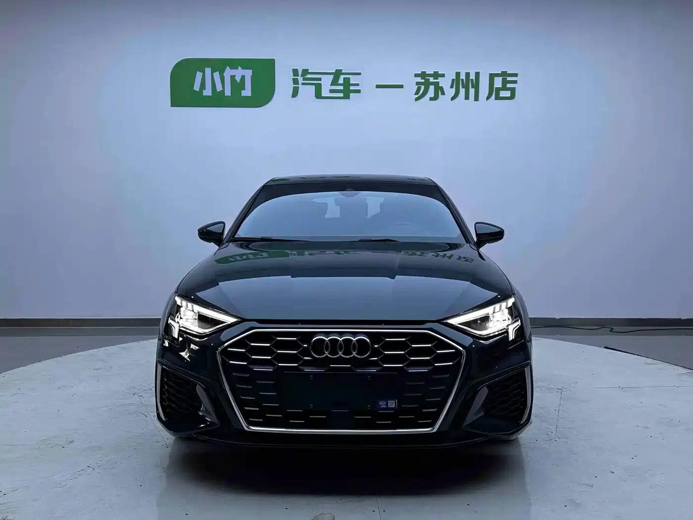 Audi A3 2023 Facelift Sportback 35 TFSI Luxury Sport — миниатюра 2