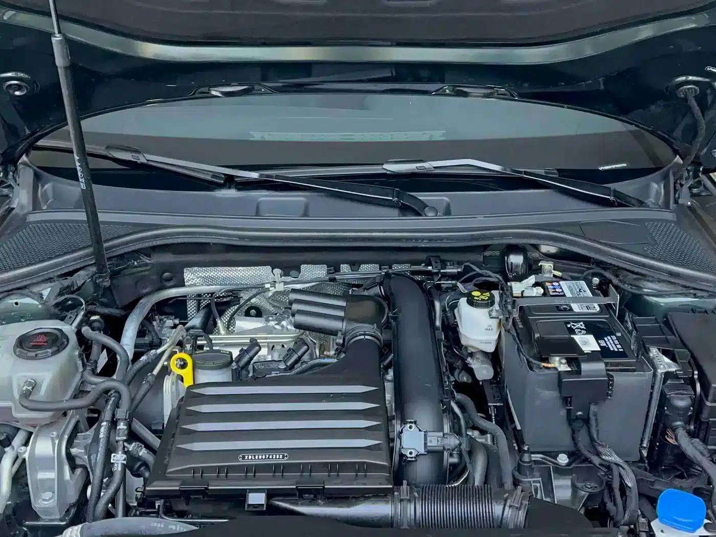 Audi A3 2023 Facelift Sportback 35 TFSI Luxury Sport — миниатюра 20