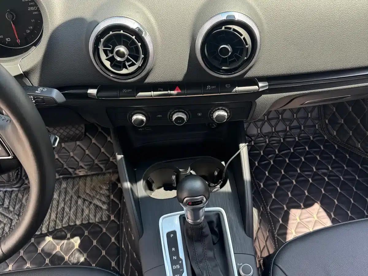 Audi A3 2020 Limousine 35 TFSI Fashion Edition (National V Emission Standard) — миниатюра 13