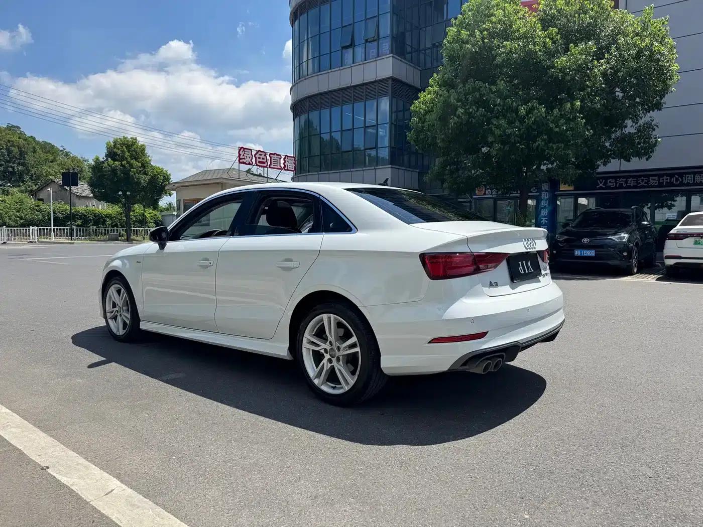 Audi A3 2020 Limousine 35 TFSI Fashion Edition (National V Emission Standard) — миниатюра 8