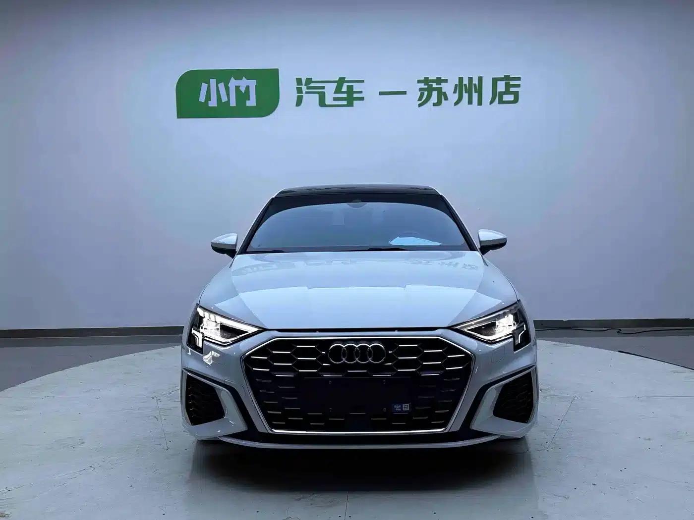 Audi A3 2023 Sportback 35 TFSI Luxury Sport — миниатюра 2