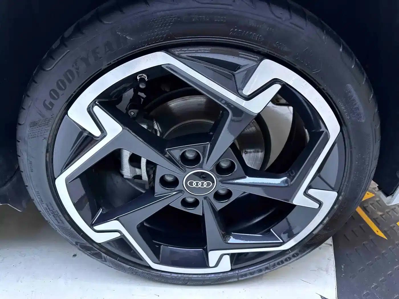 Audi A3 2023 Sportback 35 TFSI Luxury Sport — миниатюра 19