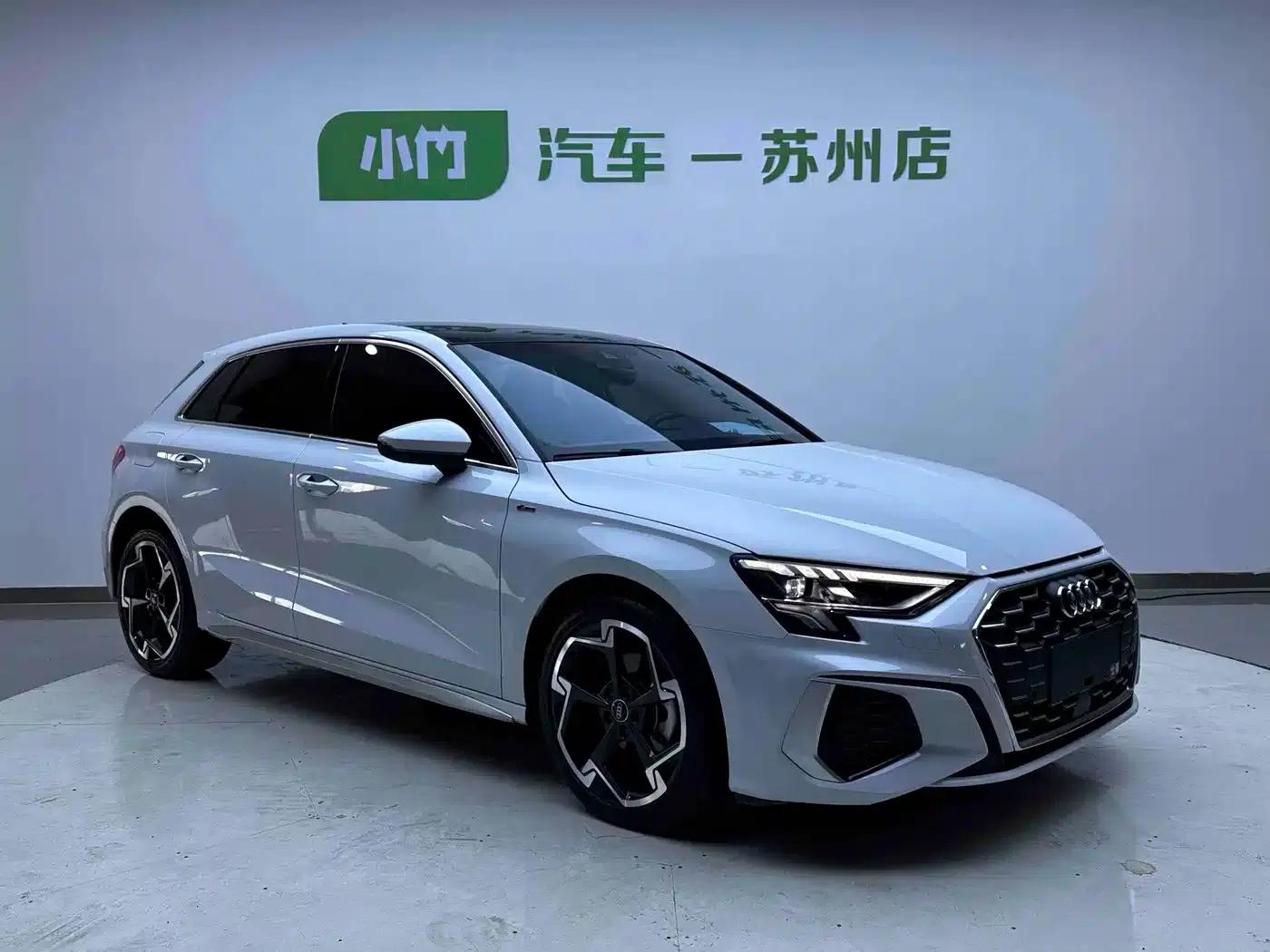Audi A3 2023 Sportback 35 TFSI Luxury Sport — миниатюра 3