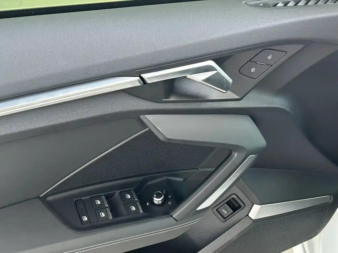 Audi A3 2025 Sportback 35TFSI Flying Spur Luxury Edition — миниатюра 13