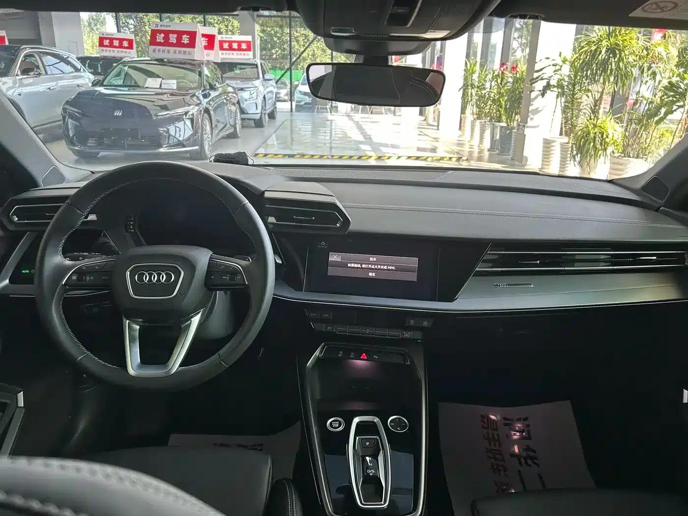 Audi A3 2025 Sportback 35TFSI Flying Spur Luxury Edition — миниатюра 10