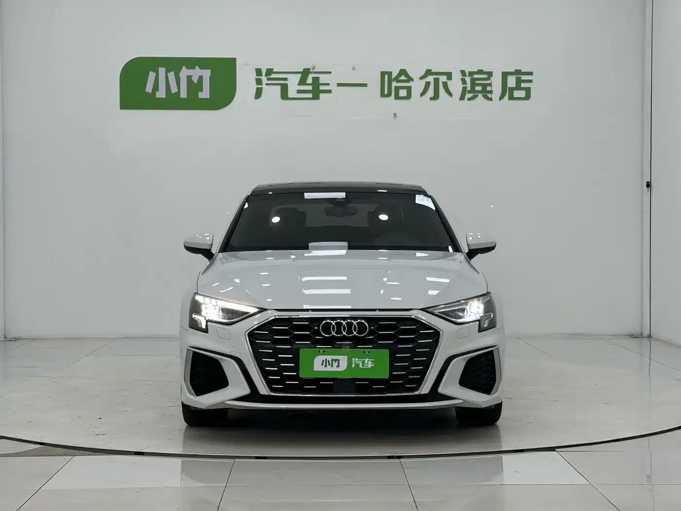 Audi A3 2023 Facelift A3L Limousine 35 TFSI Fashionable Elegant Model — миниатюра 2