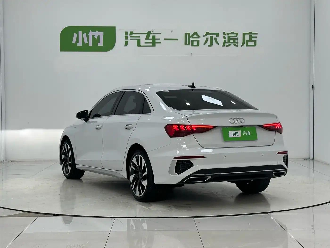 Audi A3 2023 Facelift A3L Limousine 35 TFSI Fashionable Elegant Model — миниатюра 4