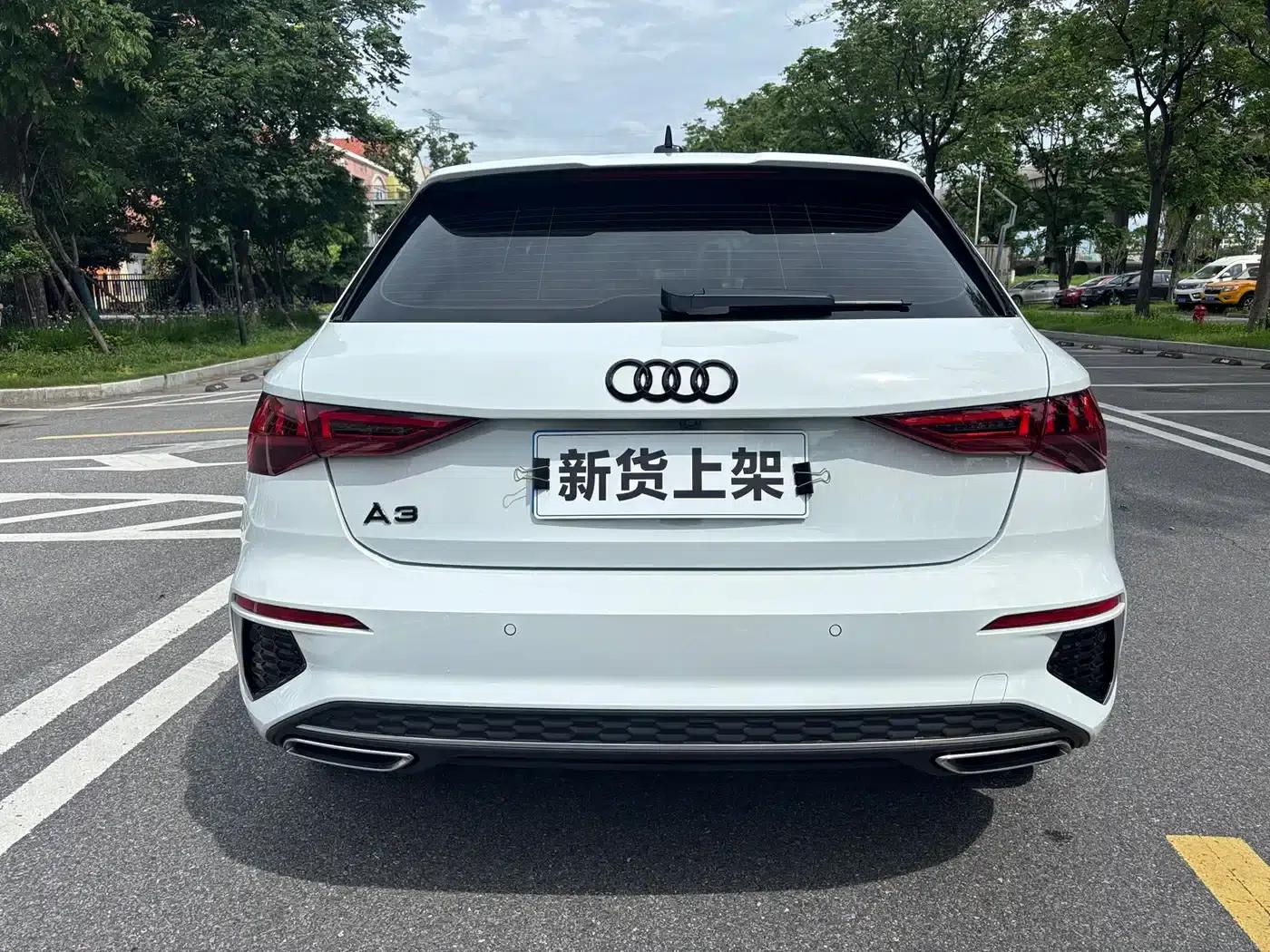 Audi A3 2023 Facelift Sportback 35 TFSI Luxury Sport — миниатюра 16