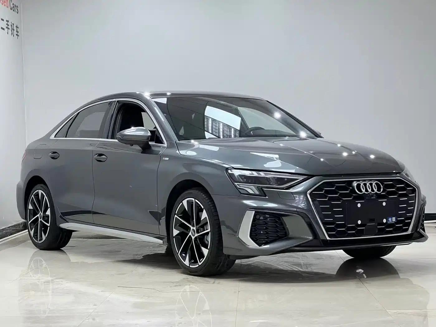Audi A3 2023 Facelift A3L Limousine 35 TFSI Sporty Edition — миниатюра 3