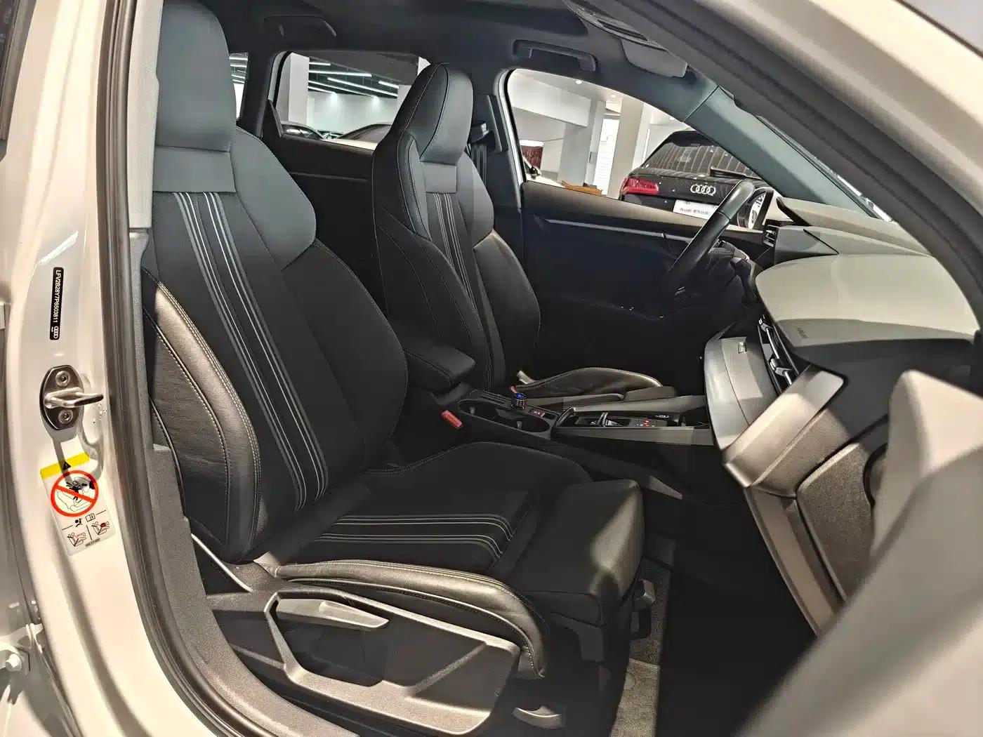 Audi A3 2023 Sportback 35 TFSI Fashion Sport — миниатюра 9