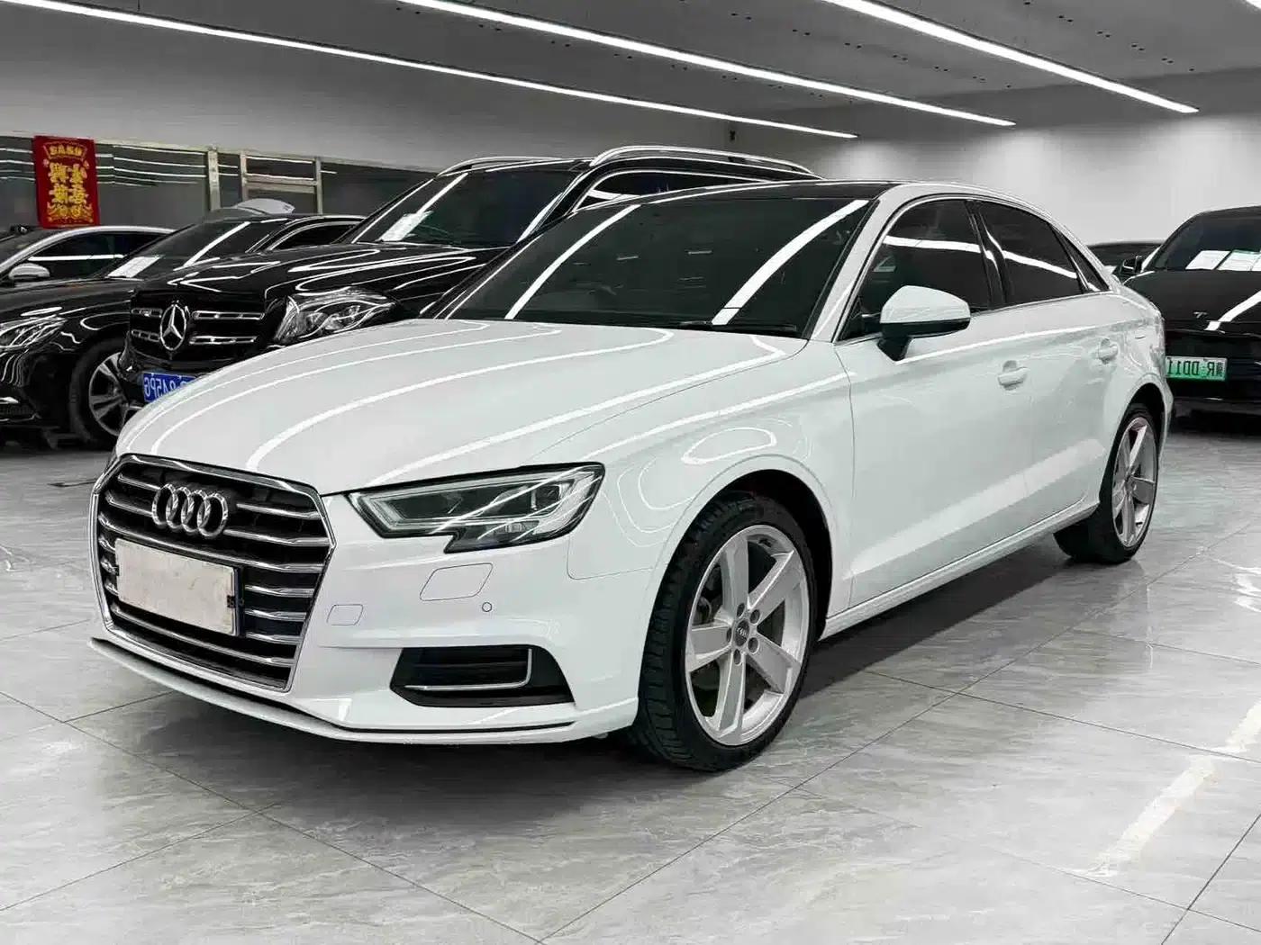 Audi A3 2019 Limousine 35 TFSI Fashion Edition (National V Emission Standard) — миниатюра 1