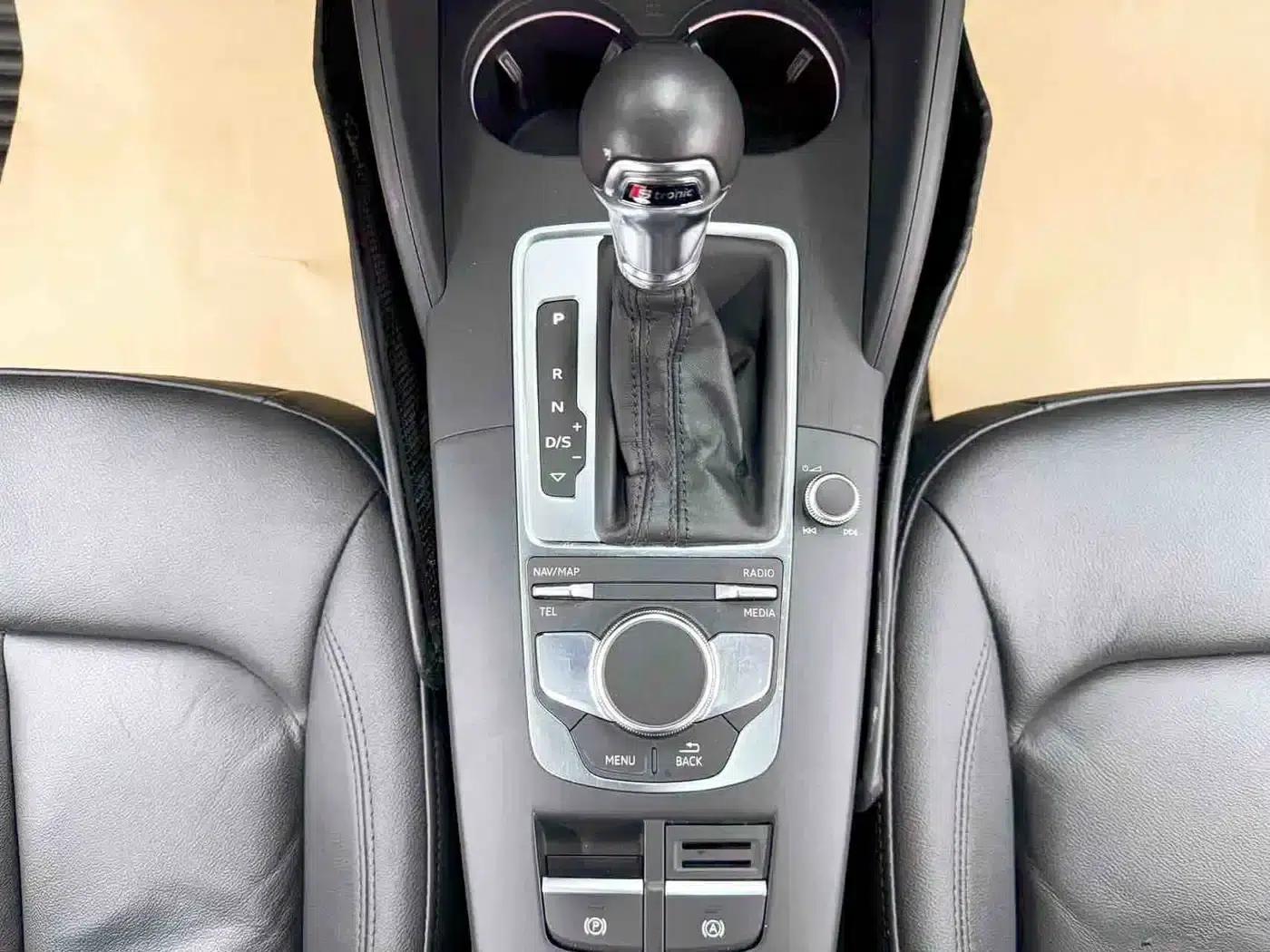 Audi A3 2019 Limousine 35 TFSI Fashion Edition (National V Emission Standard) — миниатюра 17