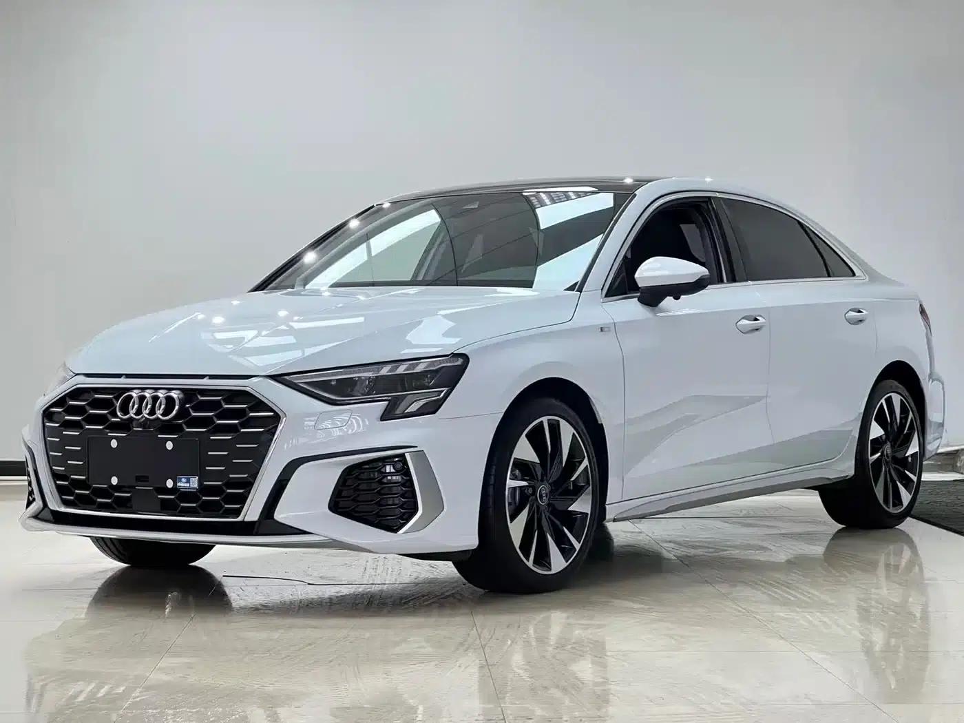 2022 Audi A3 A3L Limousine 35 TFSI Fashion Sport — миниатюра 1