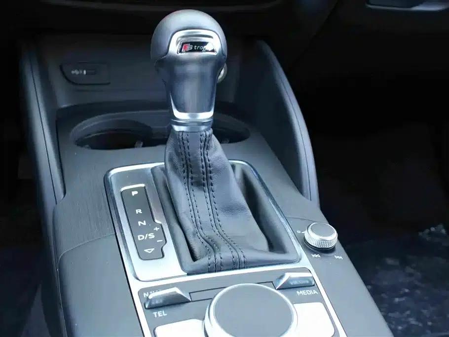 Audi A3 2020 Limousine 35 TFSI Fashion Edition (National V Emission Standard) — миниатюра 11