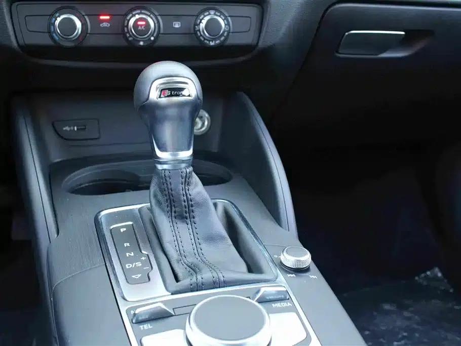 Audi A3 2020 Limousine 35 TFSI Fashion Edition (National V Emission Standard) — миниатюра 9