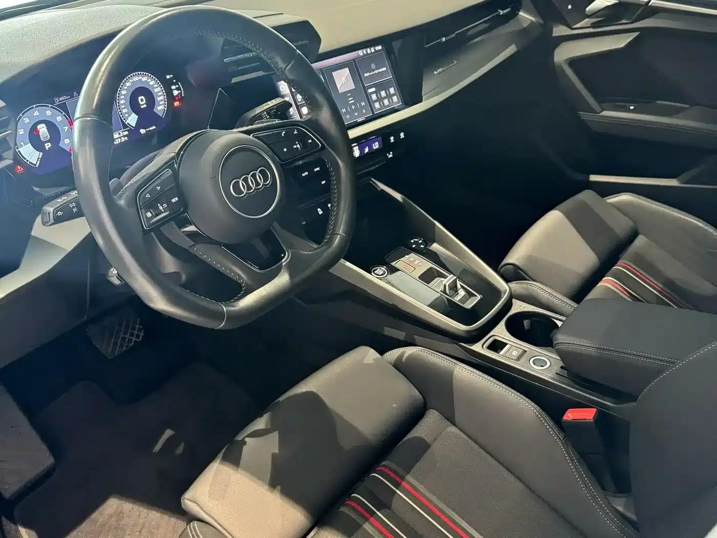 Audi A3 2022 Sportback 35 TFSI Fashion Sport — миниатюра 4
