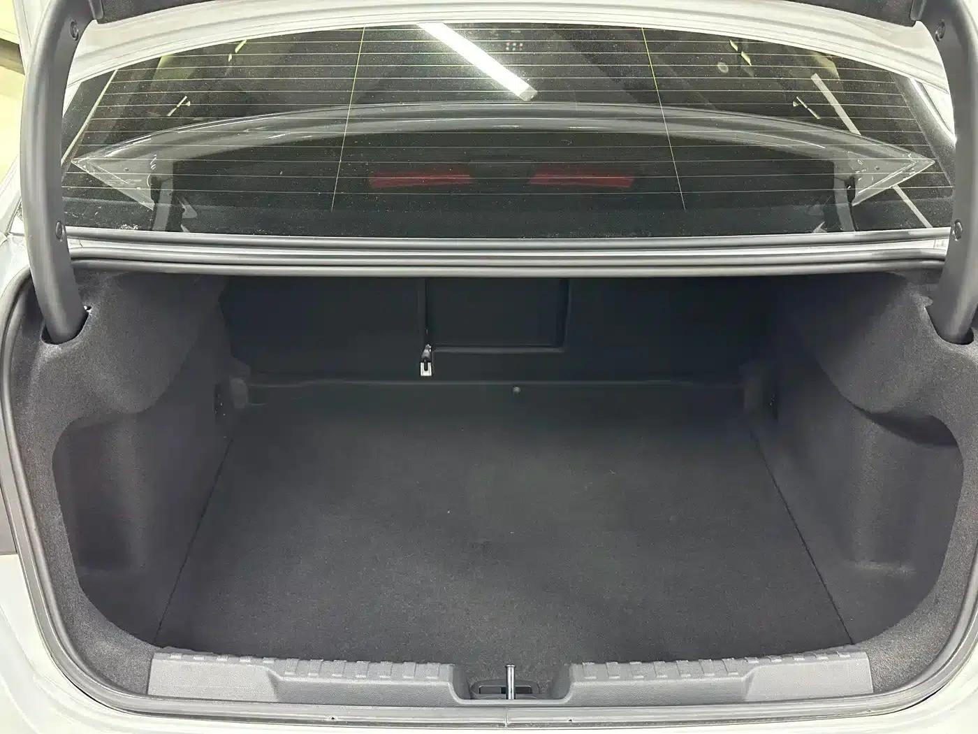 Audi A3 2023 Facelift A3L Limousine 35 TFSI Sporty Edition — миниатюра 14