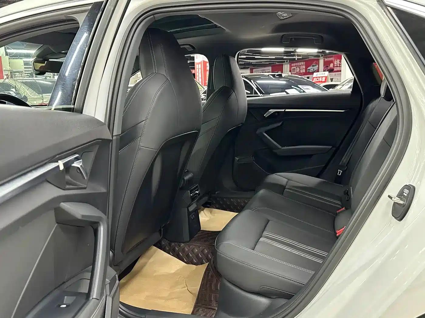 Audi A3 2023 Facelift A3L Limousine 35 TFSI Sporty Edition — миниатюра 17