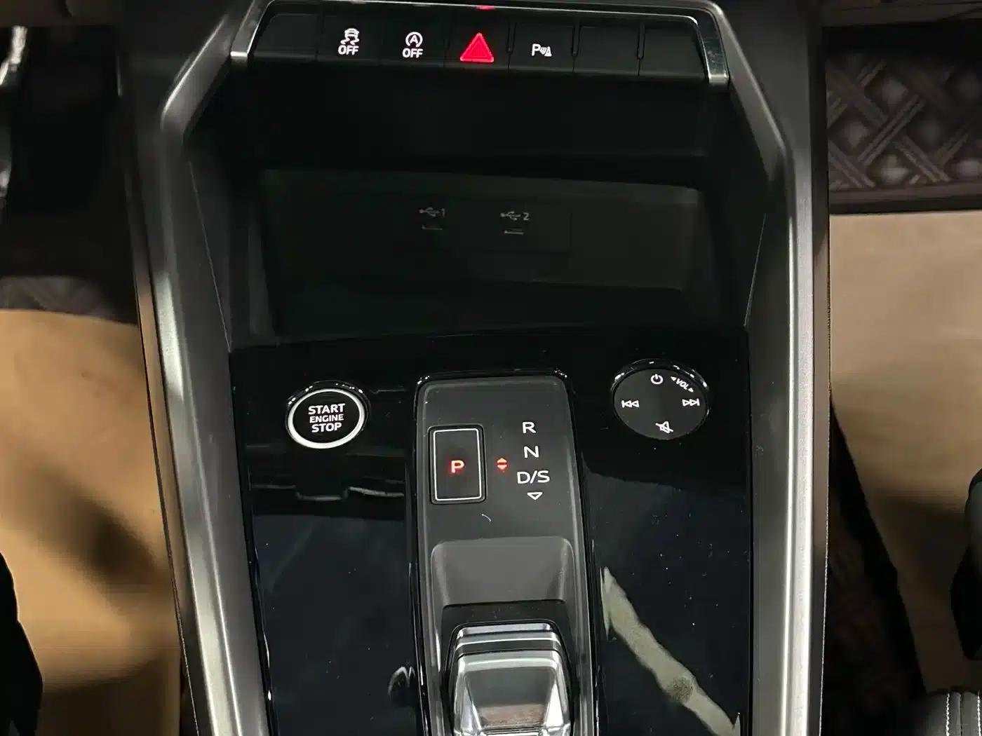 Audi A3 2023 Facelift A3L Limousine 35 TFSI Sporty Edition — миниатюра 20