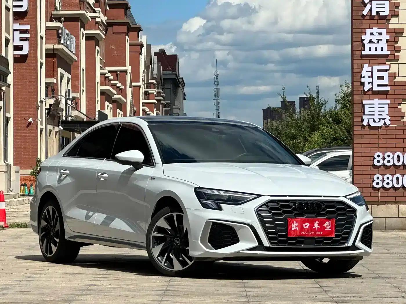 Audi A3 2023 Facelift A3L Limousine 35 TFSI Sporty Edition — миниатюра 3