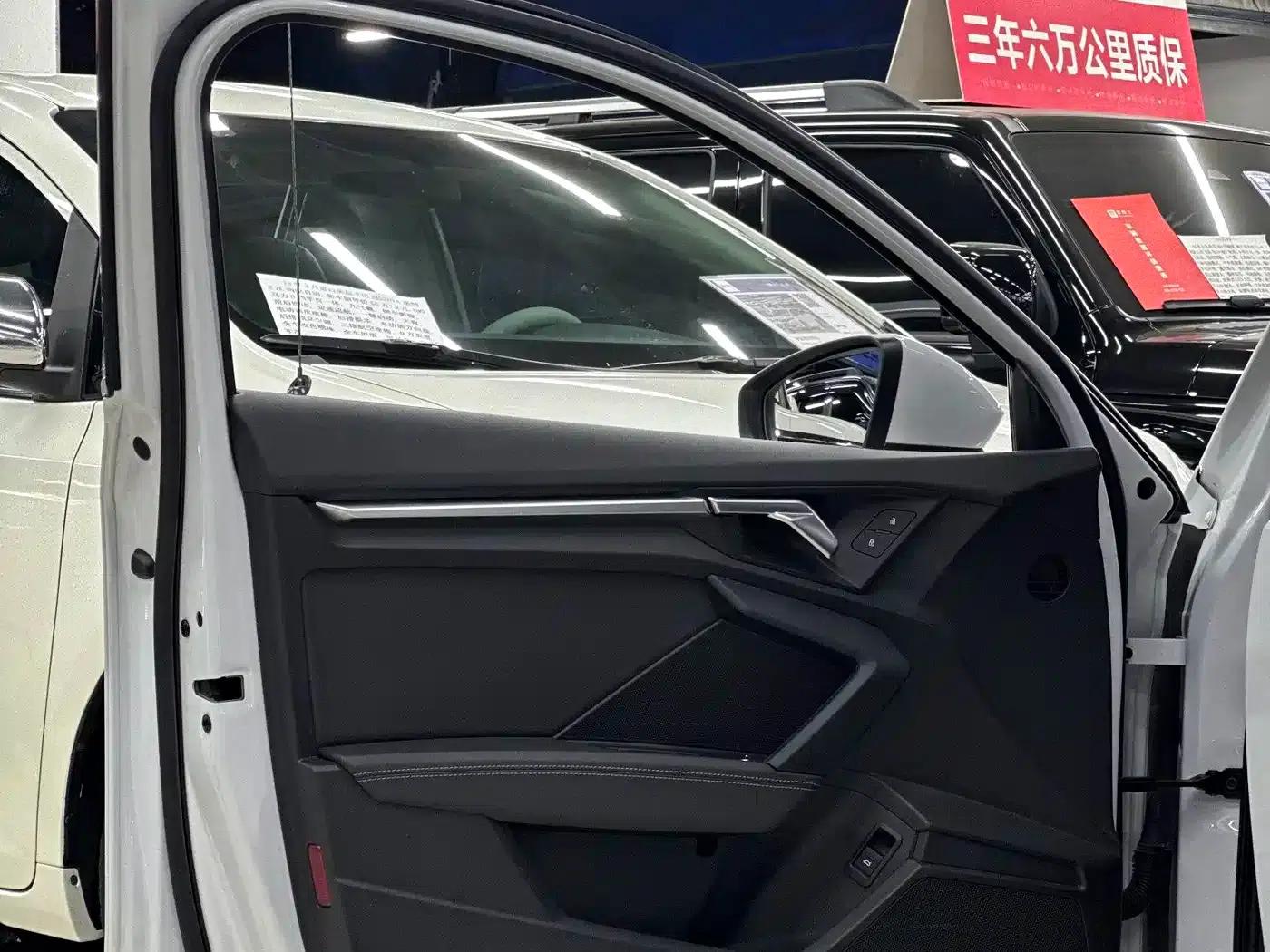 Audi A3 2023 Facelift A3L Limousine 35 TFSI Sporty Edition — миниатюра 24