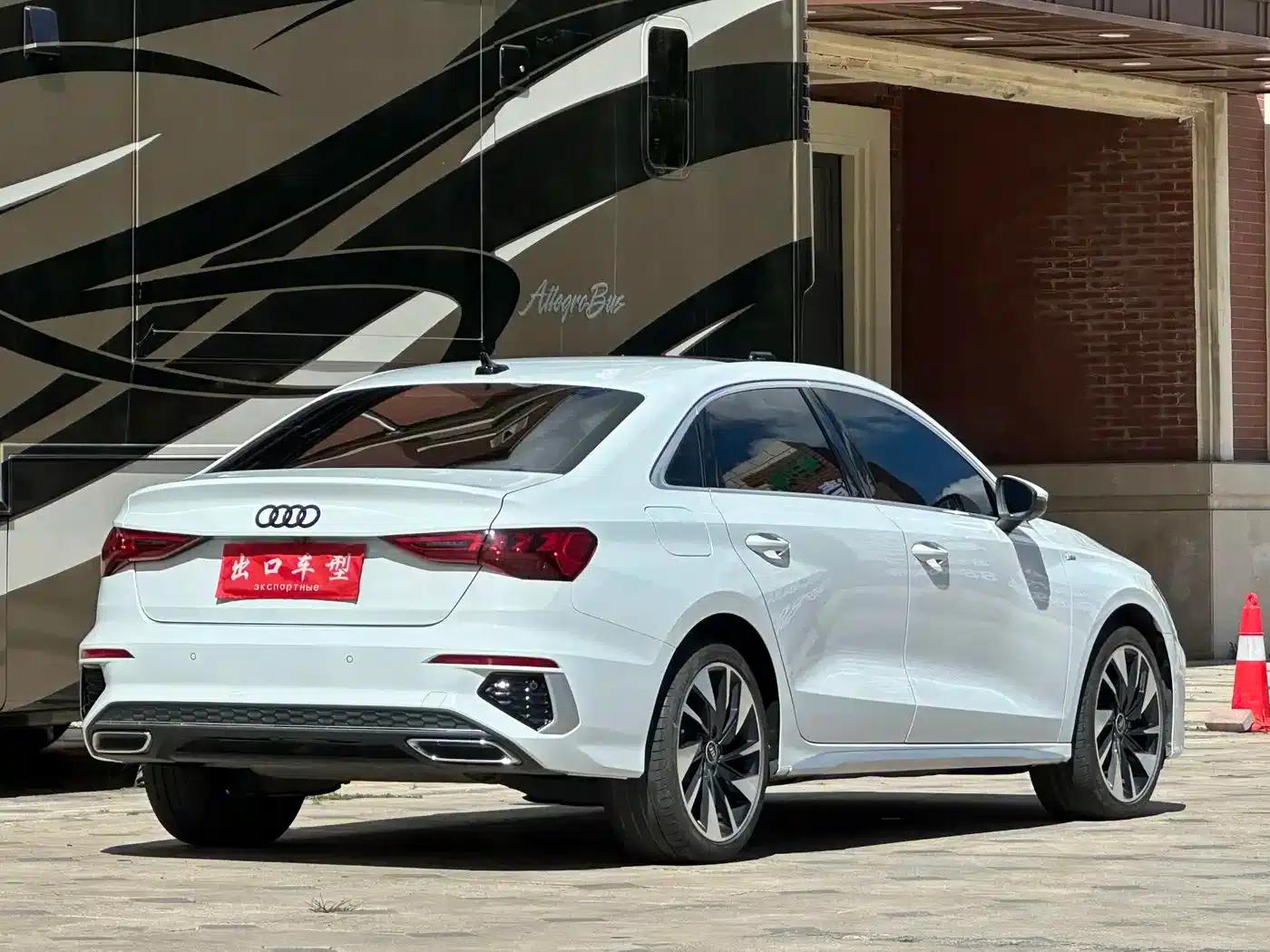 Audi A3 2023 Facelift A3L Limousine 35 TFSI Sporty Edition — миниатюра 4