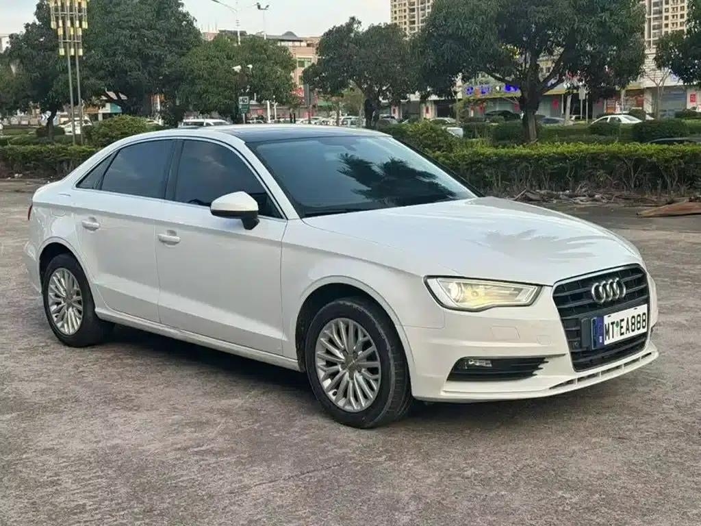 Audi A3 2014 Limousine 35 TFSI Automatic Fashion Edition — миниатюра 3