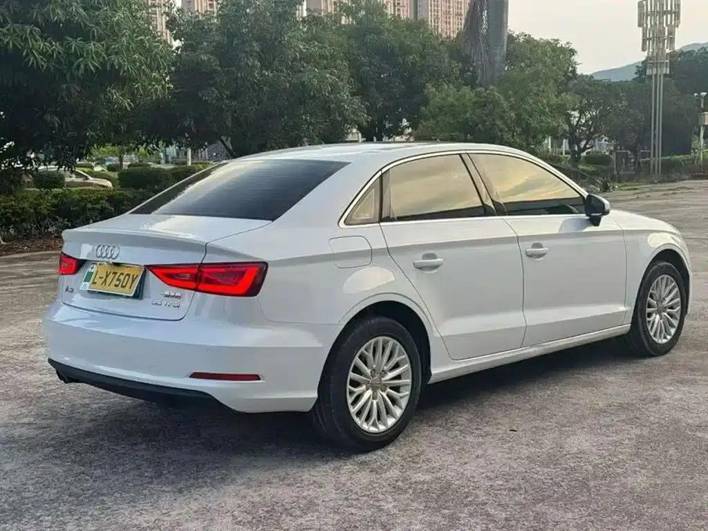 Audi A3 2014 Limousine 35 TFSI Automatic Fashion Edition — миниатюра 9