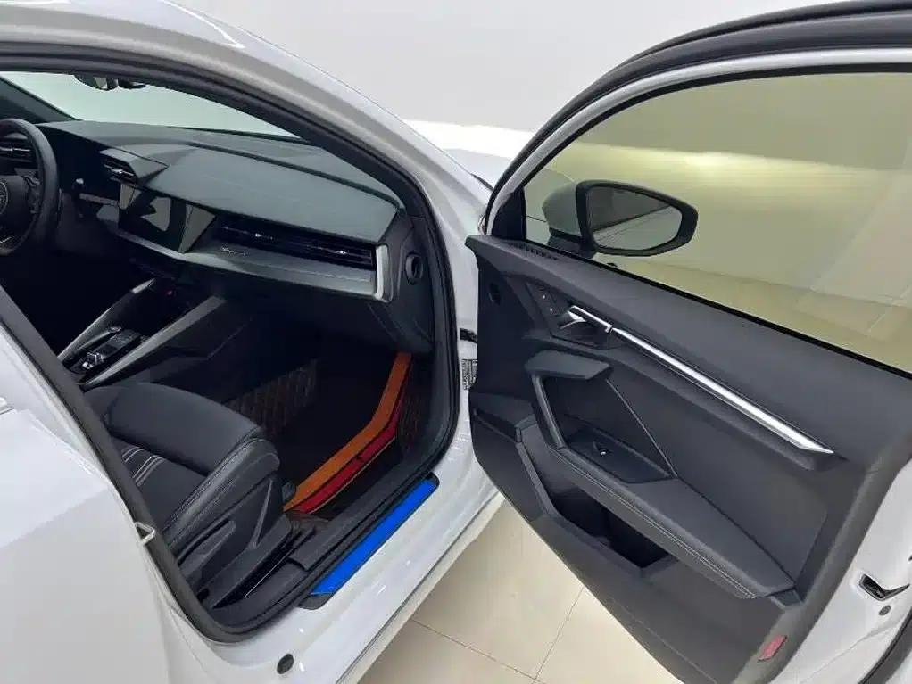 Audi A3 2023 Facelift A3L Limousine 35 TFSI Sporty Edition — миниатюра 10