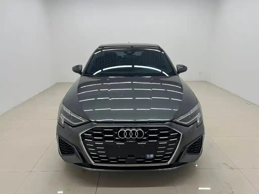 Audi A3 2023 Facelift Sportback 35 TFSI Fashion Sporty Model — миниатюра 2