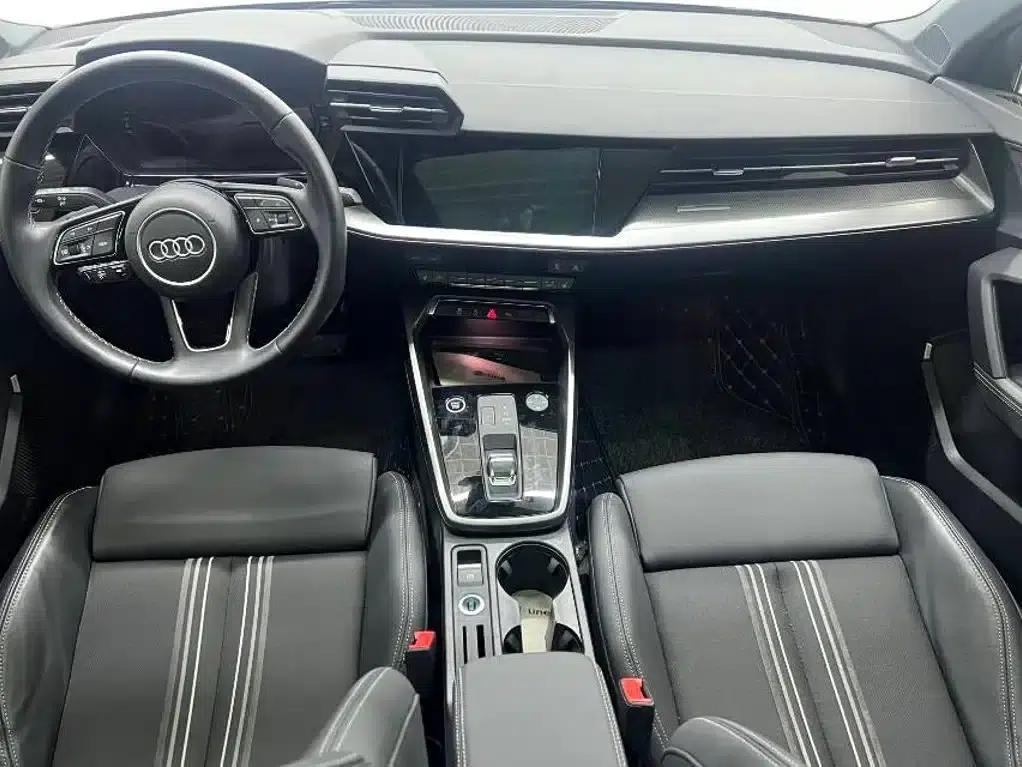 Audi A3 2023 Facelift Sportback 35 TFSI Fashion Sporty Model — миниатюра 14