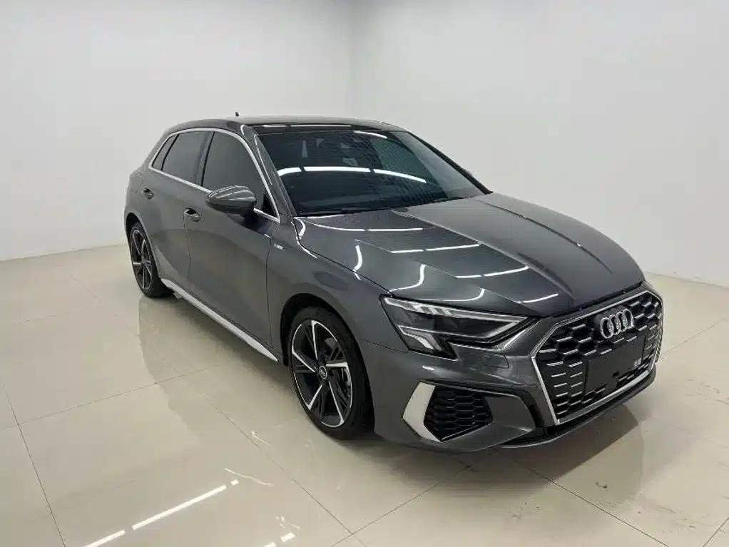 Audi A3 2023 Facelift Sportback 35 TFSI Fashion Sporty Model — миниатюра 3