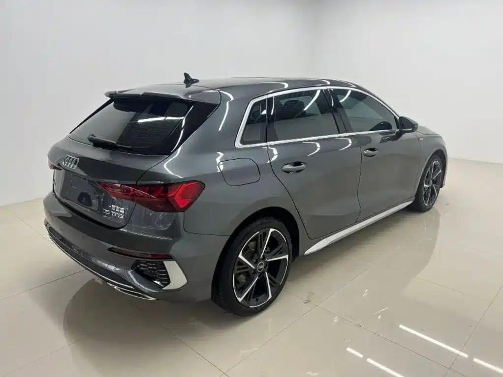 Audi A3 2023 Facelift Sportback 35 TFSI Fashion Sporty Model — миниатюра 4