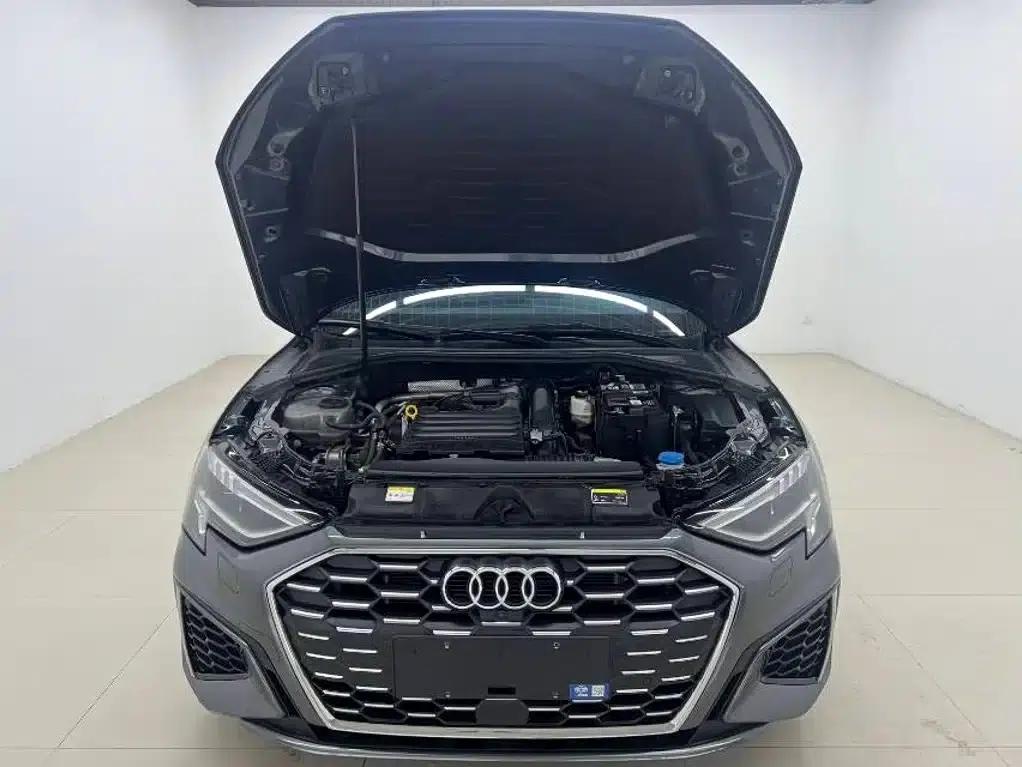 Audi A3 2023 Facelift Sportback 35 TFSI Fashion Sporty Model — миниатюра 7