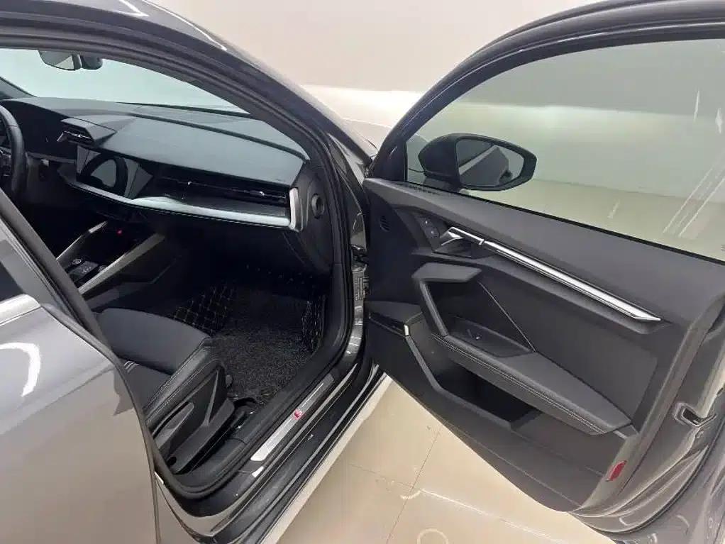 Audi A3 2023 Facelift Sportback 35 TFSI Fashion Sporty Model — миниатюра 10