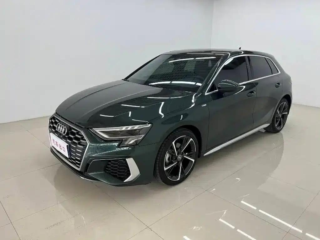 Audi A3 2022 Sportback 35 TFSI Fashion Sport — миниатюра 1