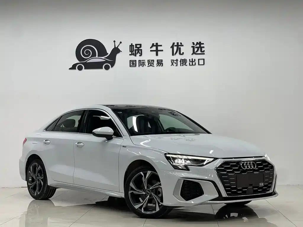 Audi A3 2023 Facelift A3L Limousine 35 TFSI Luxury Sport — миниатюра 3