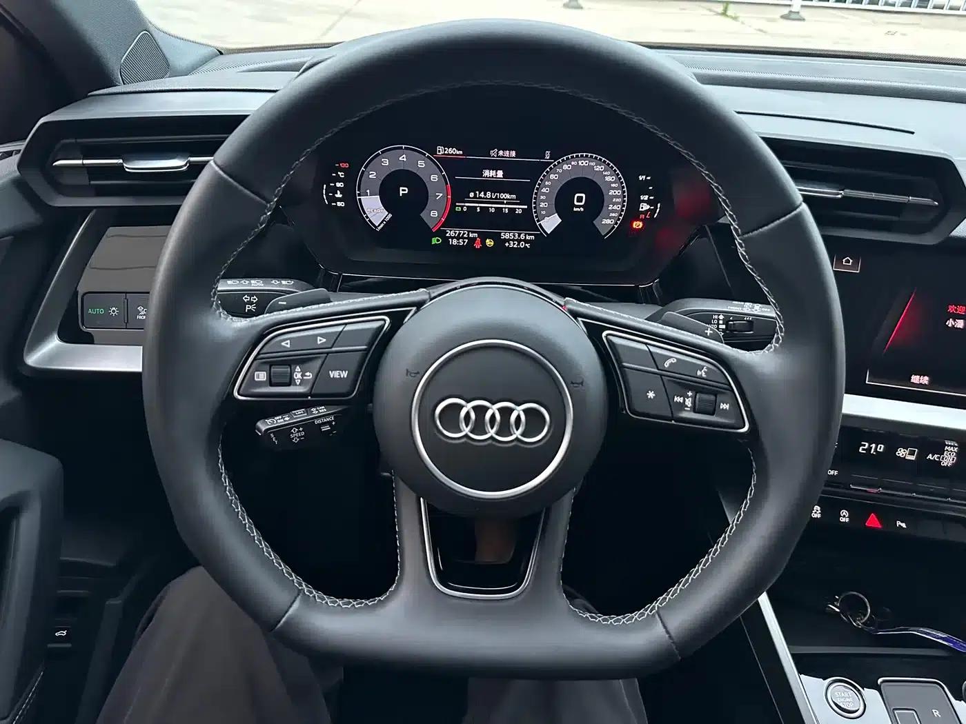 Audi A3 2023 Facelift Sportback 35 TFSI Fashion Sporty Model — миниатюра 7