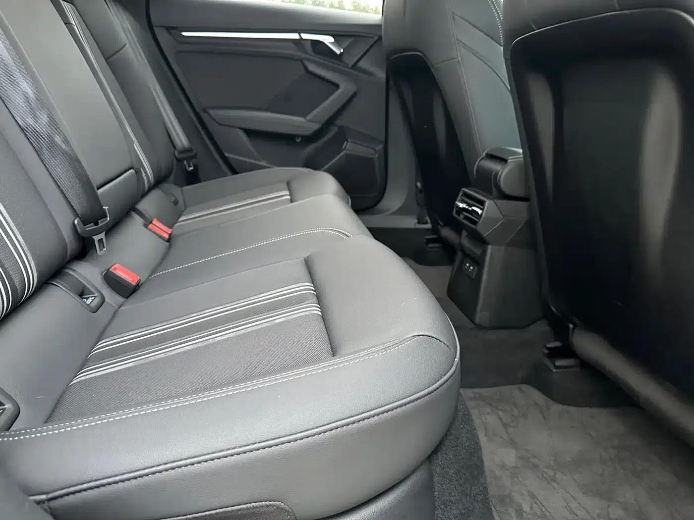 Audi A3 2023 Facelift Sportback 35 TFSI Fashion Sporty Model — миниатюра 10