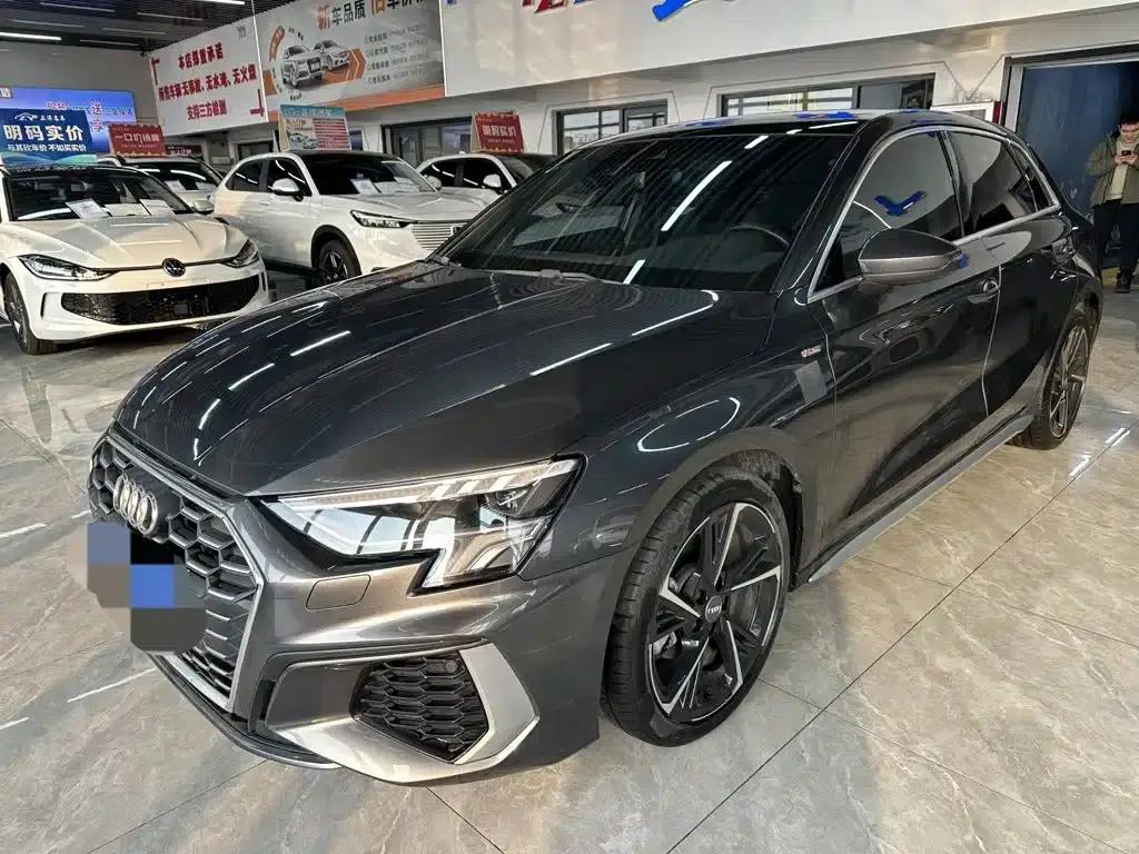 Audi A3 2021 Sportback 35 TFSI Fashion Sport — миниатюра 3