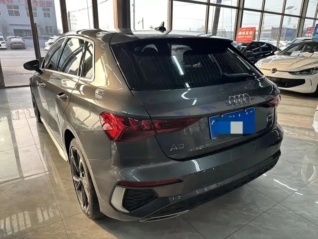 Audi A3 2021 Sportback 35 TFSI Fashion Sport — миниатюра 4