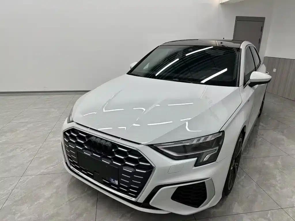 Audi A3 2022 Sportback 35 TFSI Fashion Sport — миниатюра 3