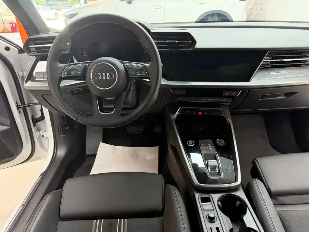 Audi A3 2023 Sportback 35 TFSI Fashion Sport — миниатюра 15