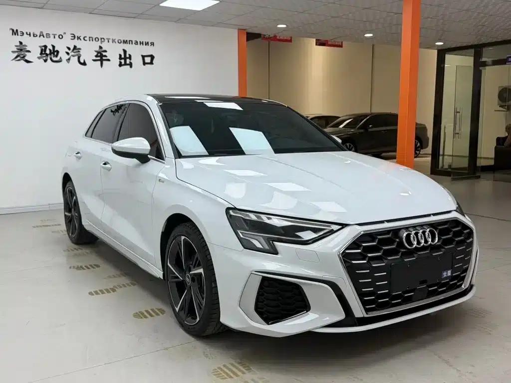 Audi A3 2023 Sportback 35 TFSI Fashion Sport — миниатюра 3
