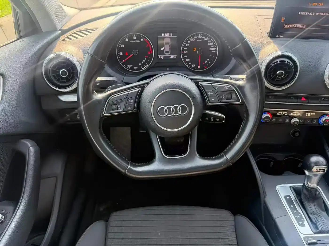Audi A3 2018 30th Anniversary Edition Limousine 35 TFSI Sport — миниатюра 8