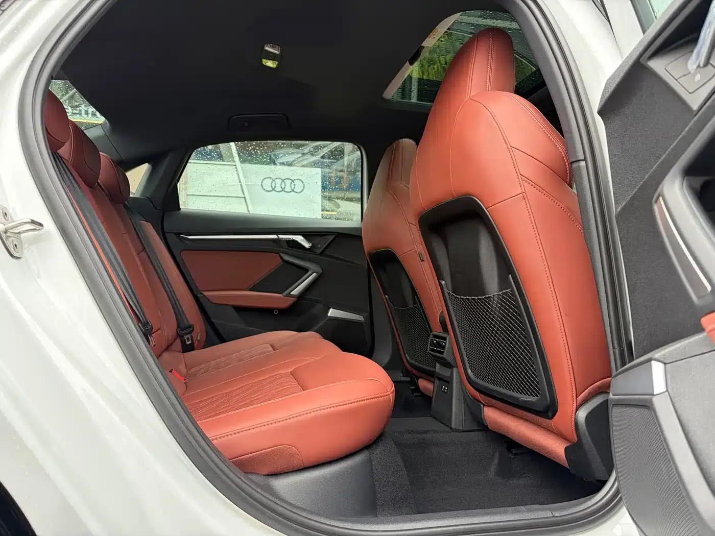 2026 Audi A3 A3L Limousine 35TFSI Flying Spur Luxury Edition — миниатюра 11
