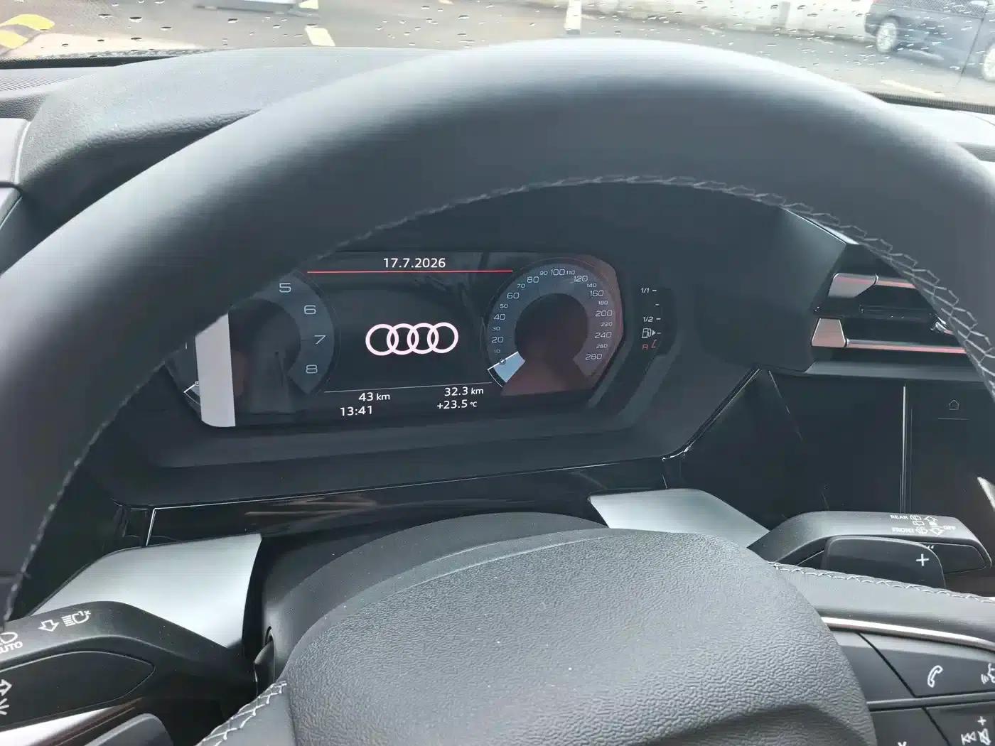 Audi A3 2026 Sportback 35TFSI Flying Spur Luxury Edition — миниатюра 4